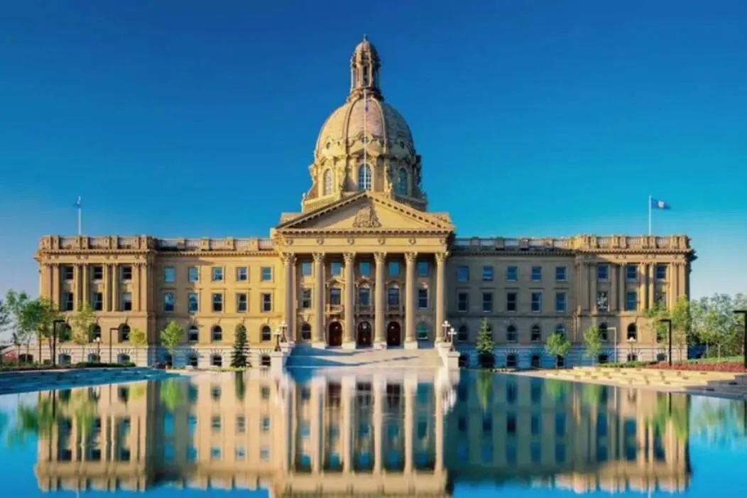 5Br-Luxury Retreat-Hot Tub-King Bed-Rogers Place-Dt Edmonton 0*,  Canada